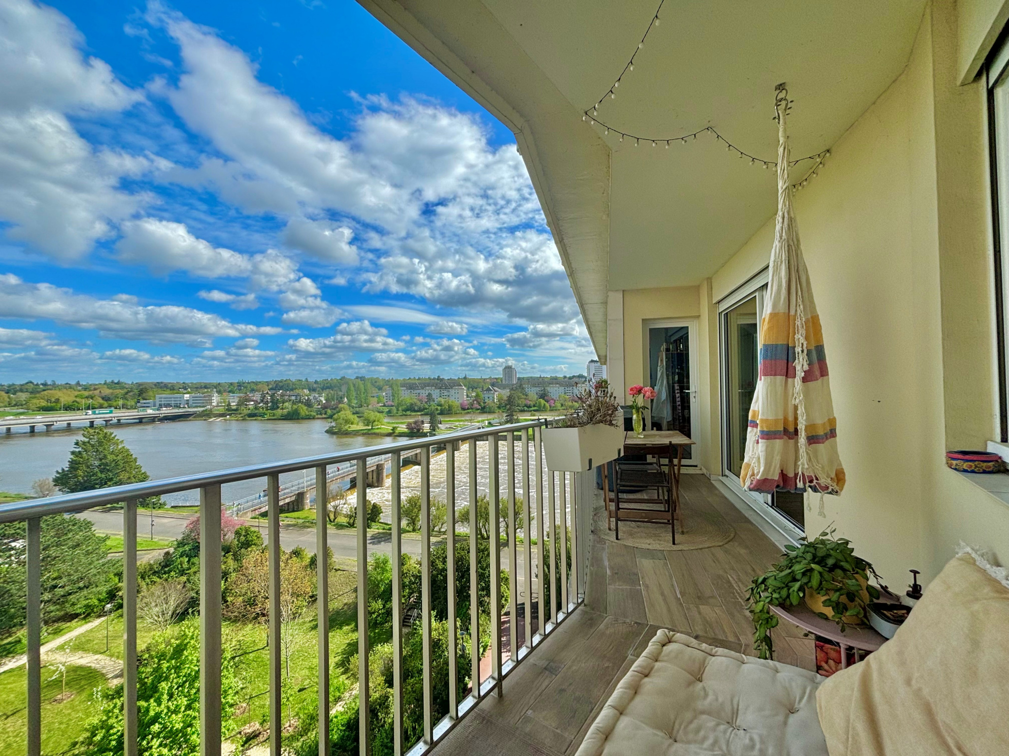 Balcon vue dégagée